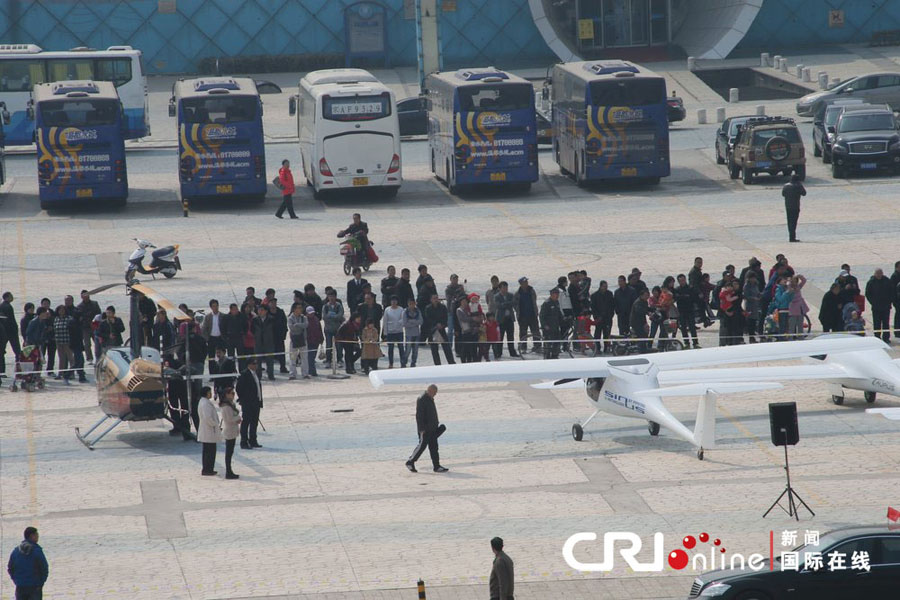 北京初の飛行機マーケット　ヘリコプターが1700万元あまり
