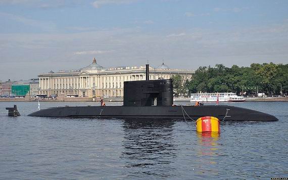 中国が露製潜水艦の調達を計画 日米海軍に対抗か
