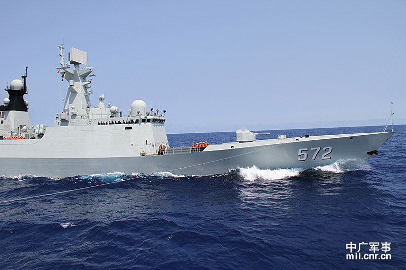 中国海军在西太平洋进行远海攻防演练