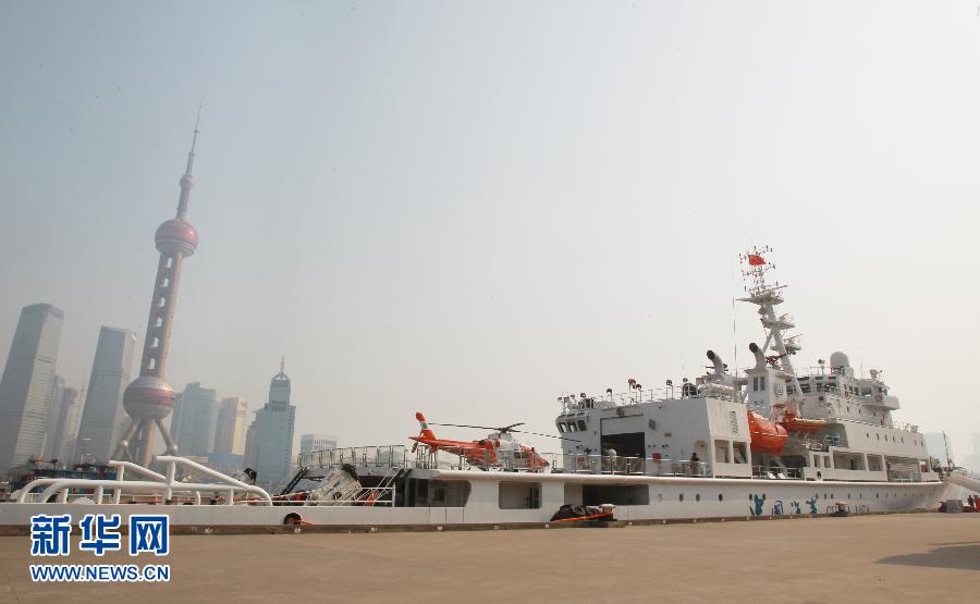 （社会）（1）走进中国海事最先进执法船“海巡01”