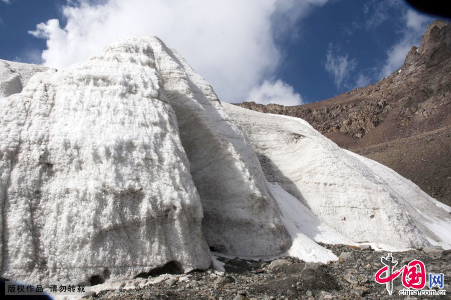 新疆天山一号冰川。中国网图片库 李宗山 摄