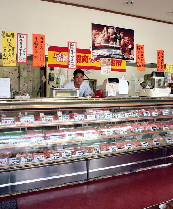 窥视真实日本 &apos;小人物&apos;的另类生活(中篇)