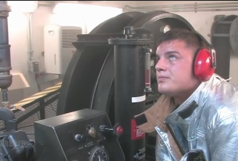 米F-16、アレスティング・ワイヤーによる緊急着陸試験を実施