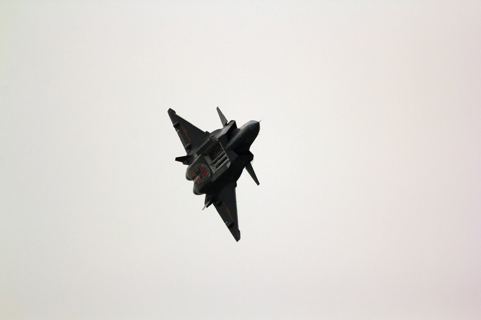 J-20のウェポンベイのハイビジョン画像が公開