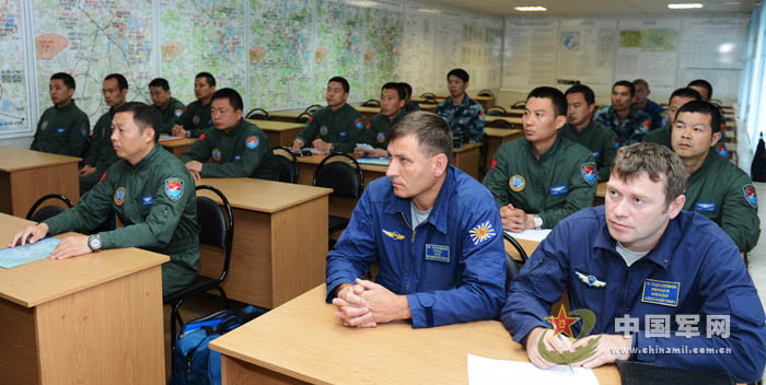 卓越した性能を誇るJH-7攻撃機　航続距離が4000キロ弱に