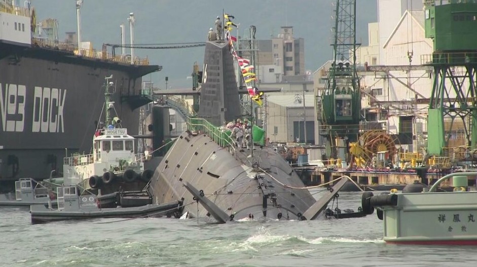 日本のそうりゅう型潜水艦6番艦が進水　内部写真初公開