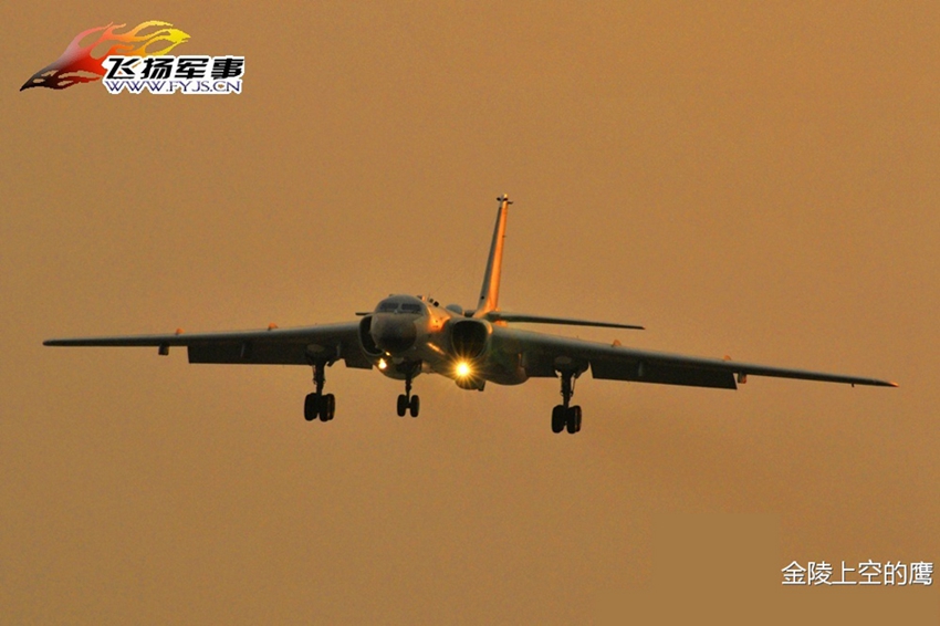 H-6K爆撃機、飛行訓練の写真が公開