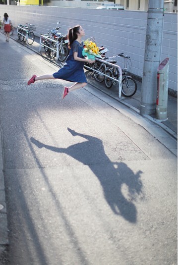 组图：东京浮游少女第三季 和她一起飞舞吧！