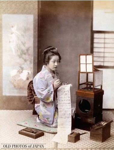 揭密1890年日本妓院：妓女在笼子里由客人挑选（图）