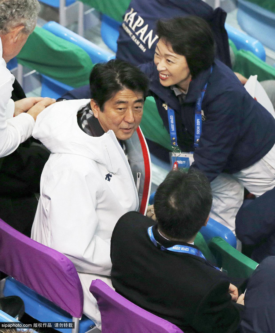 安倍首相、ソチ五輪で日本フィギュア･スケートチームを応援