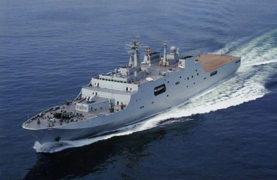 中国の軍艦2隻がマレーシア航空機捜索に参加