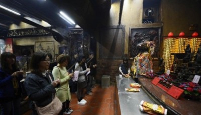 「恋愛成就」を祈る台北霞海城隍廟が日本人に人気