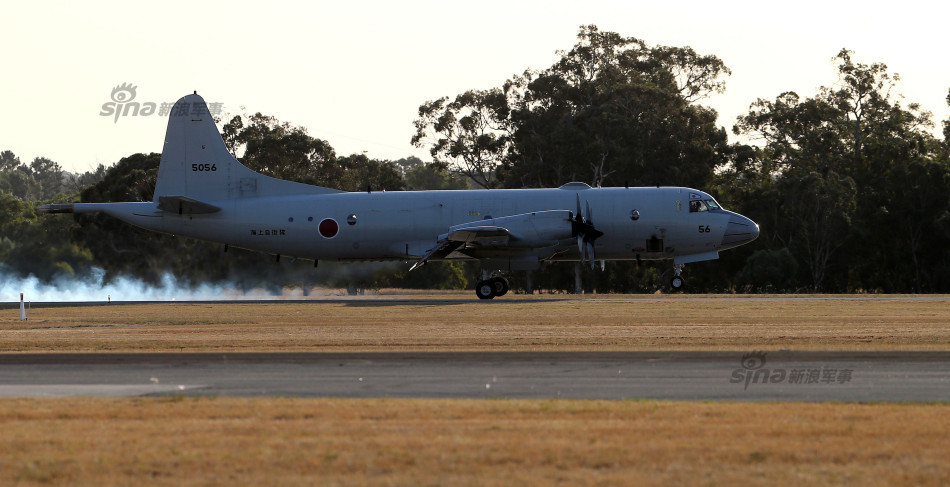 中日軍機、オーストラリアに集まり不明機を共同捜索へ