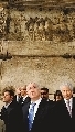 2009年、イスラエルのネタニヤフ首相はローマでティトゥスの凱旋門を見学した。