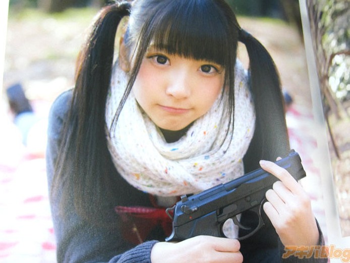 ツインテール姿の日本の少女 銃を持った写真でネットを風靡 中国網 日本語