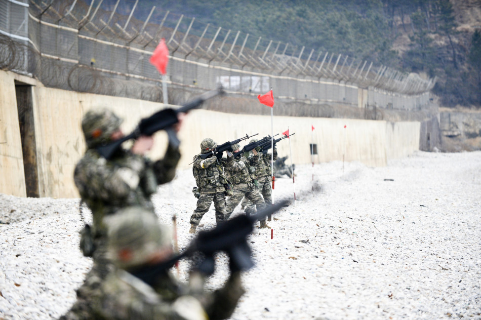 米韓合同訓練　韓国海軍の多くの精鋭作戦部隊が登場