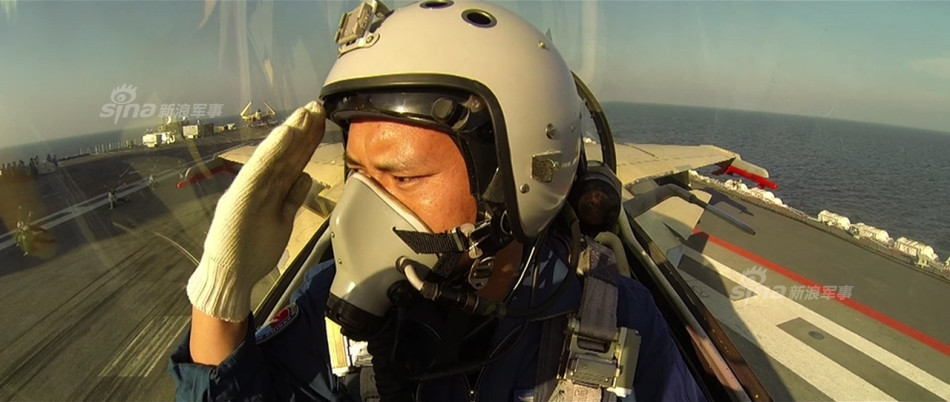 我航母部队宣传大片之：飞鲨滑跃起飞全程猛照