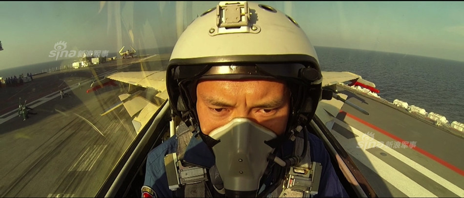 我航母部队宣传大片之：飞鲨滑跃起飞全程猛照