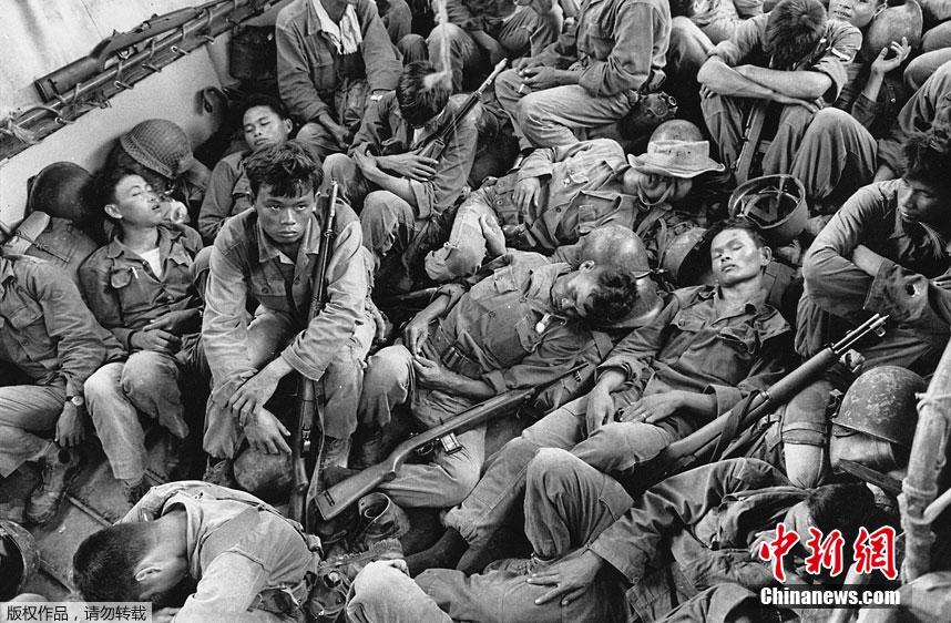 传奇战地摄影师的越战作品