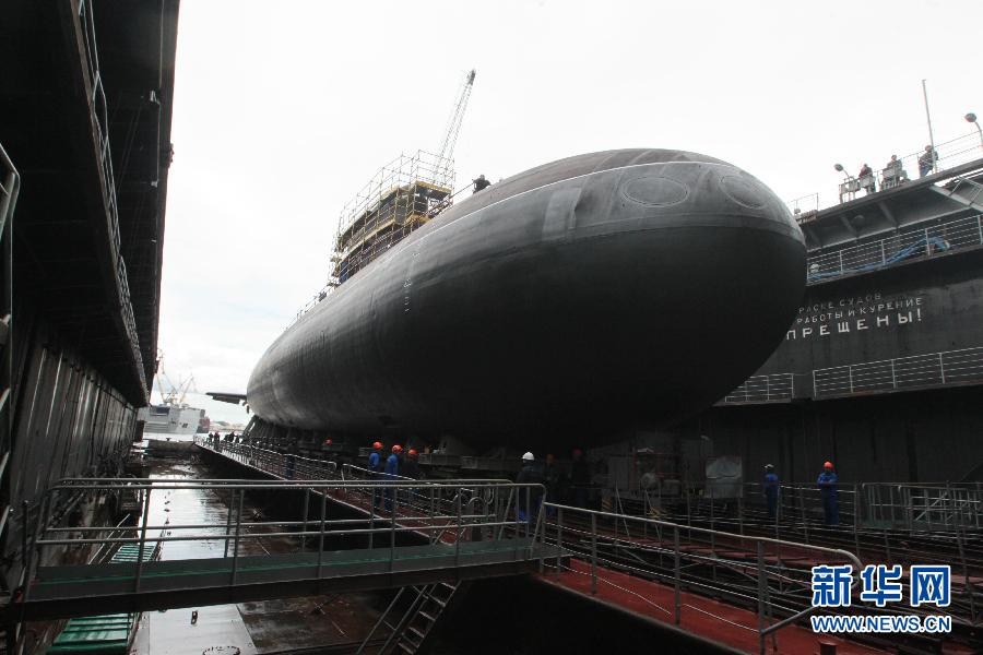 （国际）（1）俄基洛级改进型“顿河罗斯托夫”号潜艇下水 