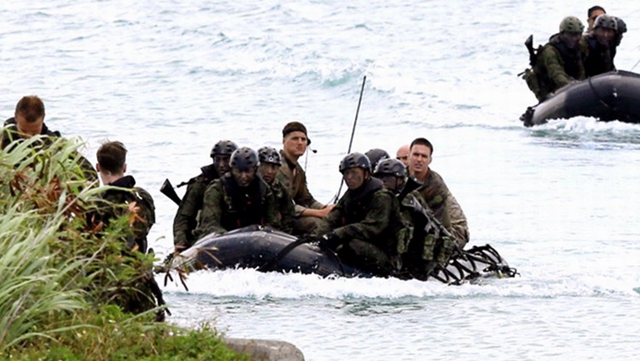 日本自衛隊創設60周年　日米が｢島奪回｣訓練を実施