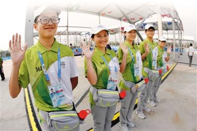 ユース五輪ボランティア　中国の「美しい名刺」を作る