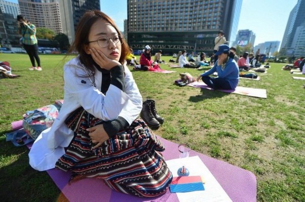 韓国で「ボーっとするコンテスト」　9歳女児が3時間で優勝