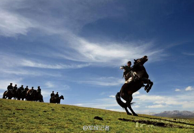 馬に乗って戦う　中国最後の騎兵部隊