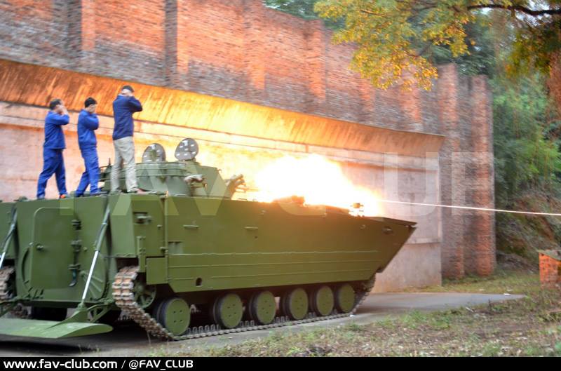 国产外贸VN18战车火力彪悍