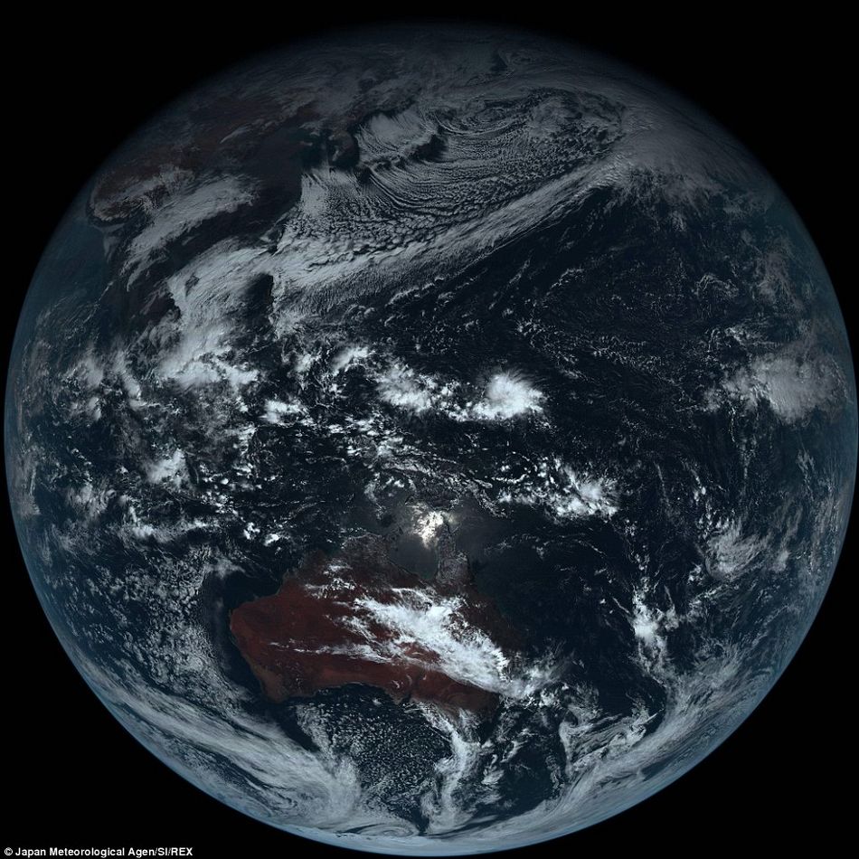 日本卫星拍摄地球最真实的颜色