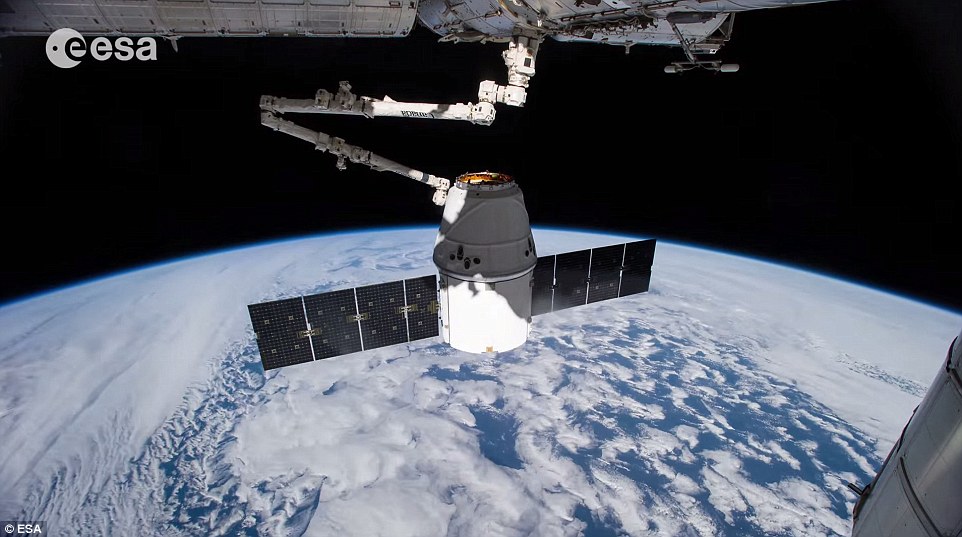 宇航员制作太空震撼延时摄影 展现地球绝美景象