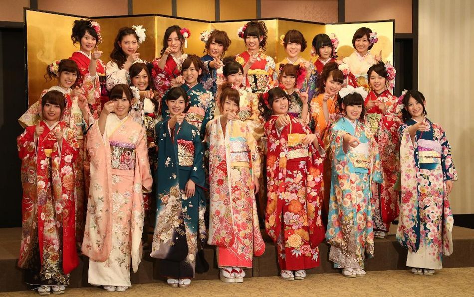 日本超人气团体AKB48成人礼