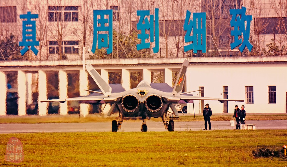 J-20戦闘機、エンジンの詳細な点が明らかに