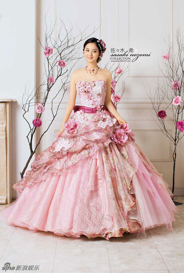 佐々木希 ウェディングドレス カラードレス-