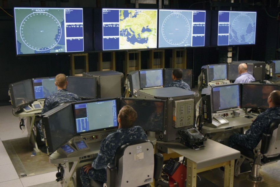 美军陆地反导外形酷似宙斯盾舰