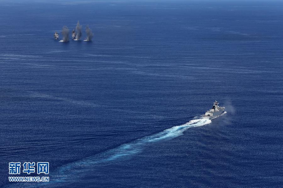 （国际）（1）中国海军远海训练编队在西太平洋海域组织实际使用武器训练