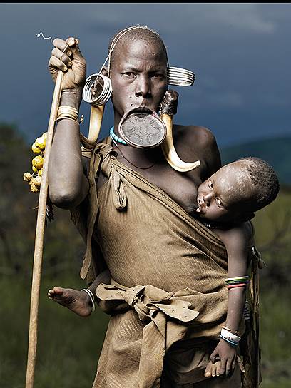 消失の危機に直面する部落 オモ川流域の原住民_中国網_日本語