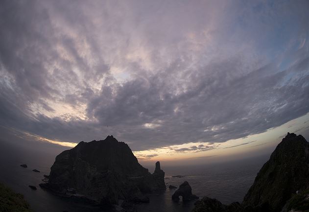 韓国記者が撮影　光復70周年を迎える独島