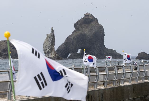 韓國記者が撮影　光復70周年を迎える獨島