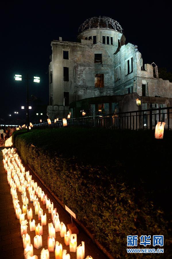 広島原爆の平和祈念式に100カ国が参列　「被害者」を印象づける