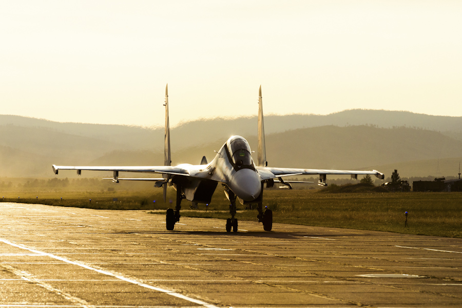 ロシアのSu-30SM戦闘機、美しい夏季訓練の写真が公開