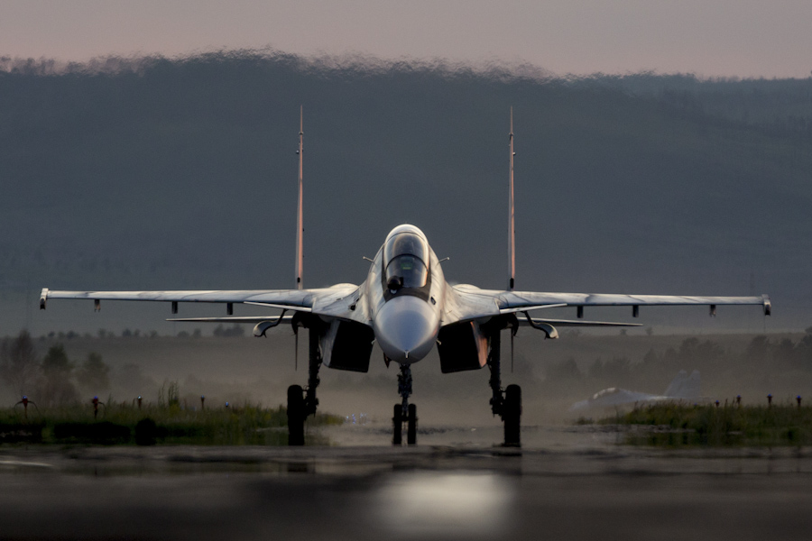 ロシアのSu-30SM戦闘機、美しい夏季訓練の写真が公開