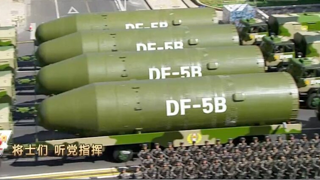大国の武器、DF-5DB大陸間弾道ミサイル