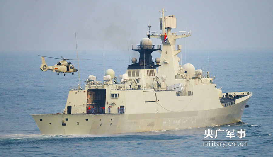 中马联合海上军演在马六甲海峡展开（图）