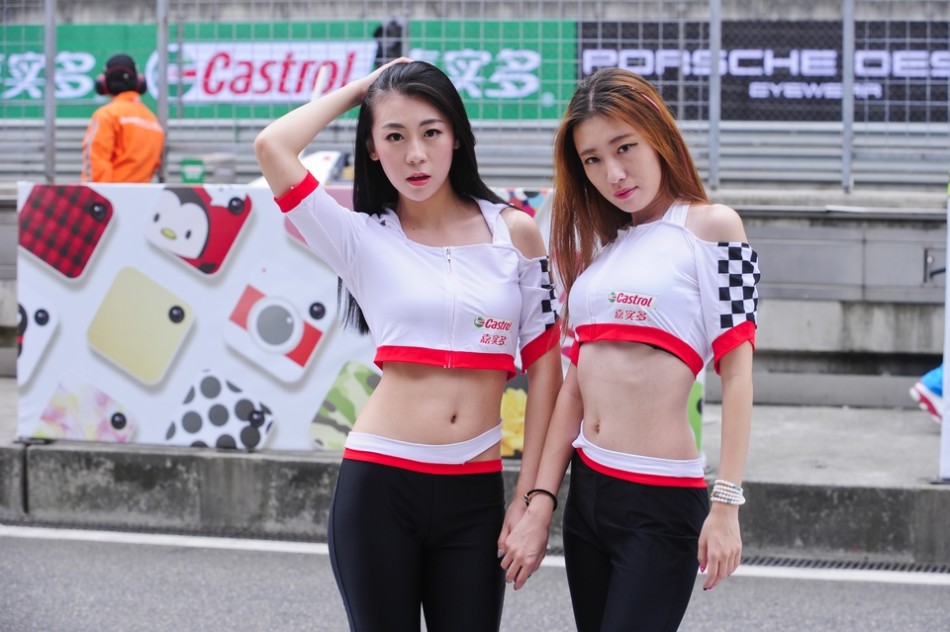 F4中国赛上海站赛车宝贝亮眼