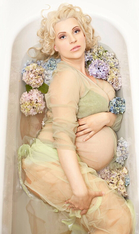 ラトビアの妊婦 芸術写真で気分の変化を記録 中国網 日本語
