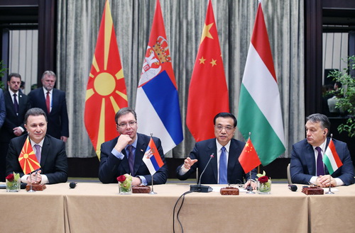  　　中国总理李克强说，中方有信心在两年内建成新铁路