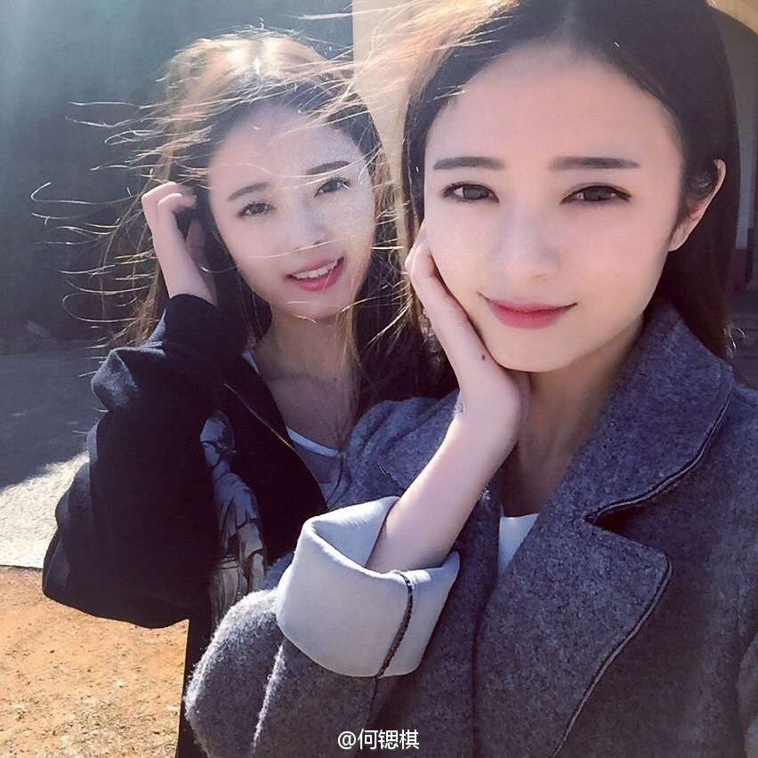 最美学霸姐妹花晒合照 嘟嘴卖萌惹人爱