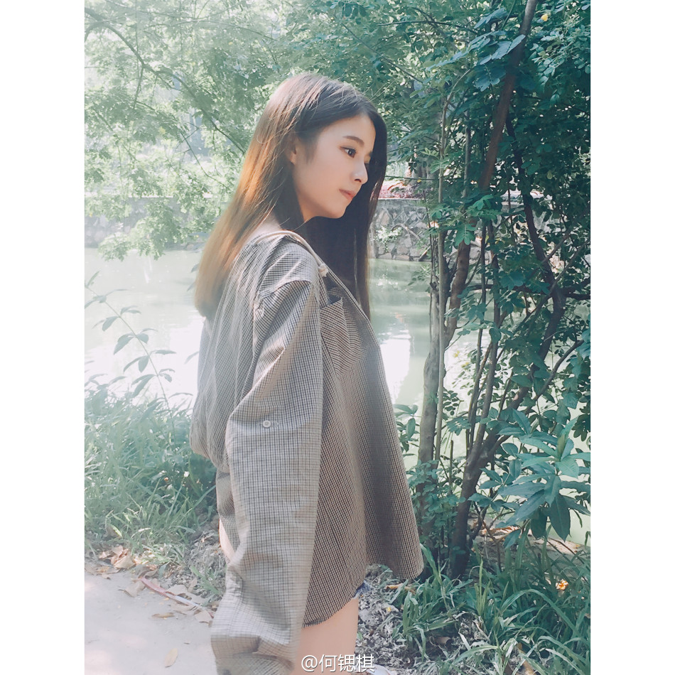 最美学霸姐妹花晒合照 嘟嘴卖萌惹人爱