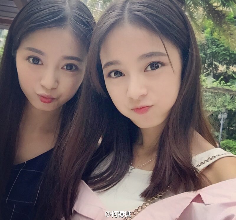 最美学霸姐妹花晒合照 嘟嘴卖萌惹人爱